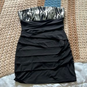 City Triangles short bodycon dress | size medium | never been worn